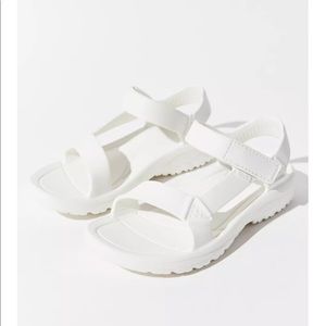 Teva Hurricane Drift White